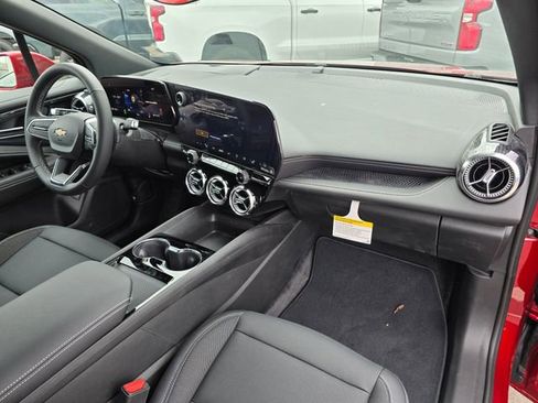 New 2025 Chevrolet Blazer EV LT image 11