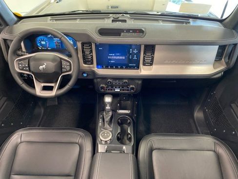 New 2025 Ford Bronco Outer Banks image 11