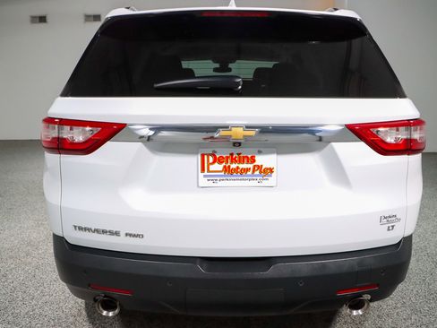 Used 2020 Chevrolet Traverse LT w/ LPO, Cargo Package AWD/4WD image 8