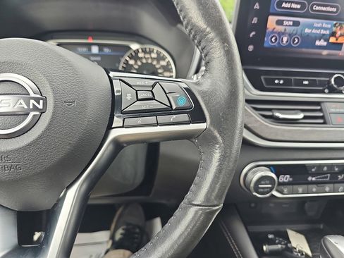 Used 2024 Nissan Altima 2.5 SL FWD image 20