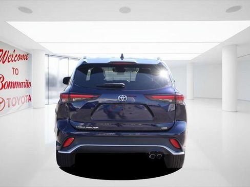 Certified 2024 Toyota Highlander XSE image 6