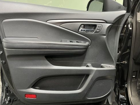 Used 2022 Honda Pilot Special Edition image 13