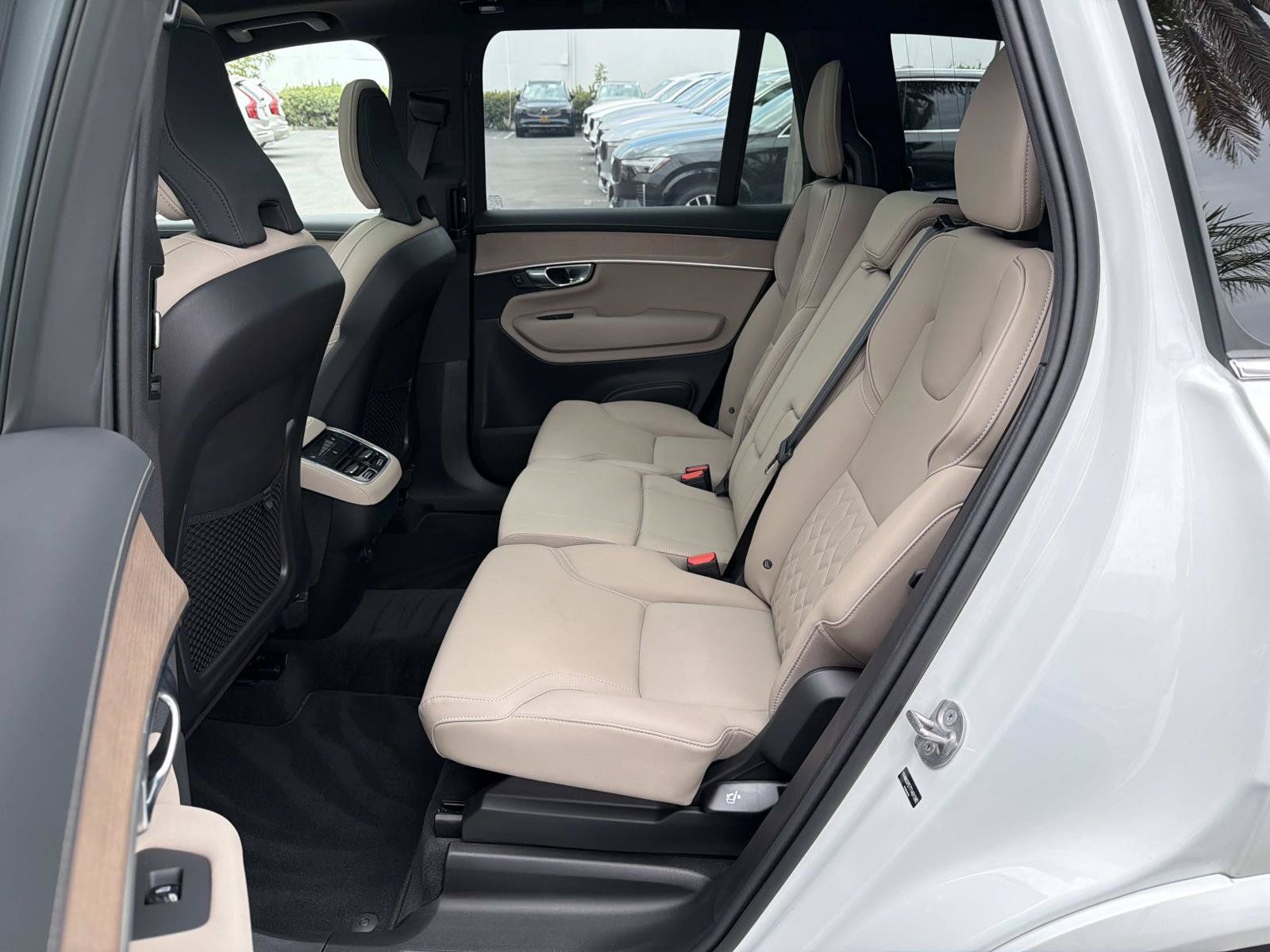 Used 2026 Volvo XC90 B6 Plus w/ Protection Package Premier AWD/4WD image 21