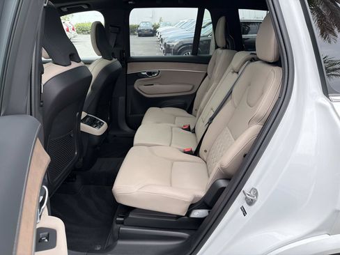 Used 2026 Volvo XC90 B6 Plus w/ Protection Package Premier AWD/4WD image 21