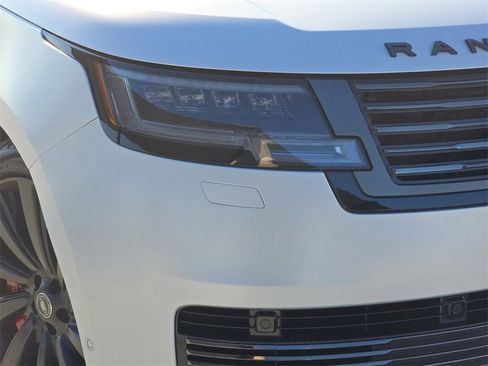 Certified 2024 Land Rover Range Rover SV image 33