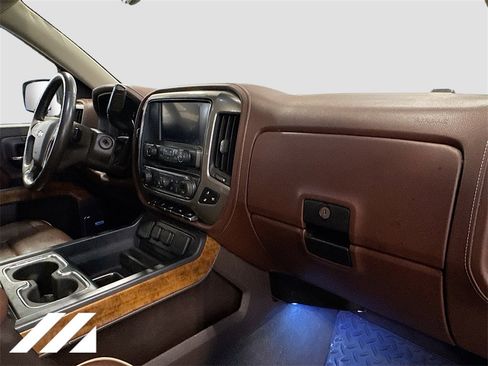 Used 2016 Chevrolet Silverado 1500 High Country w/ High Country Premium Package image 32