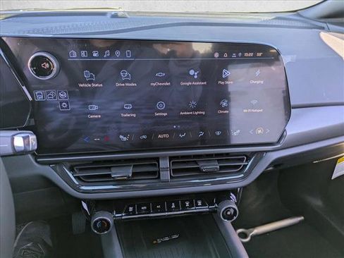 New 2026 Chevrolet Equinox EV RS image 12