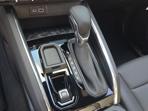 New 2026 GMC Canyon Elevation w/ Convenience Package image 25