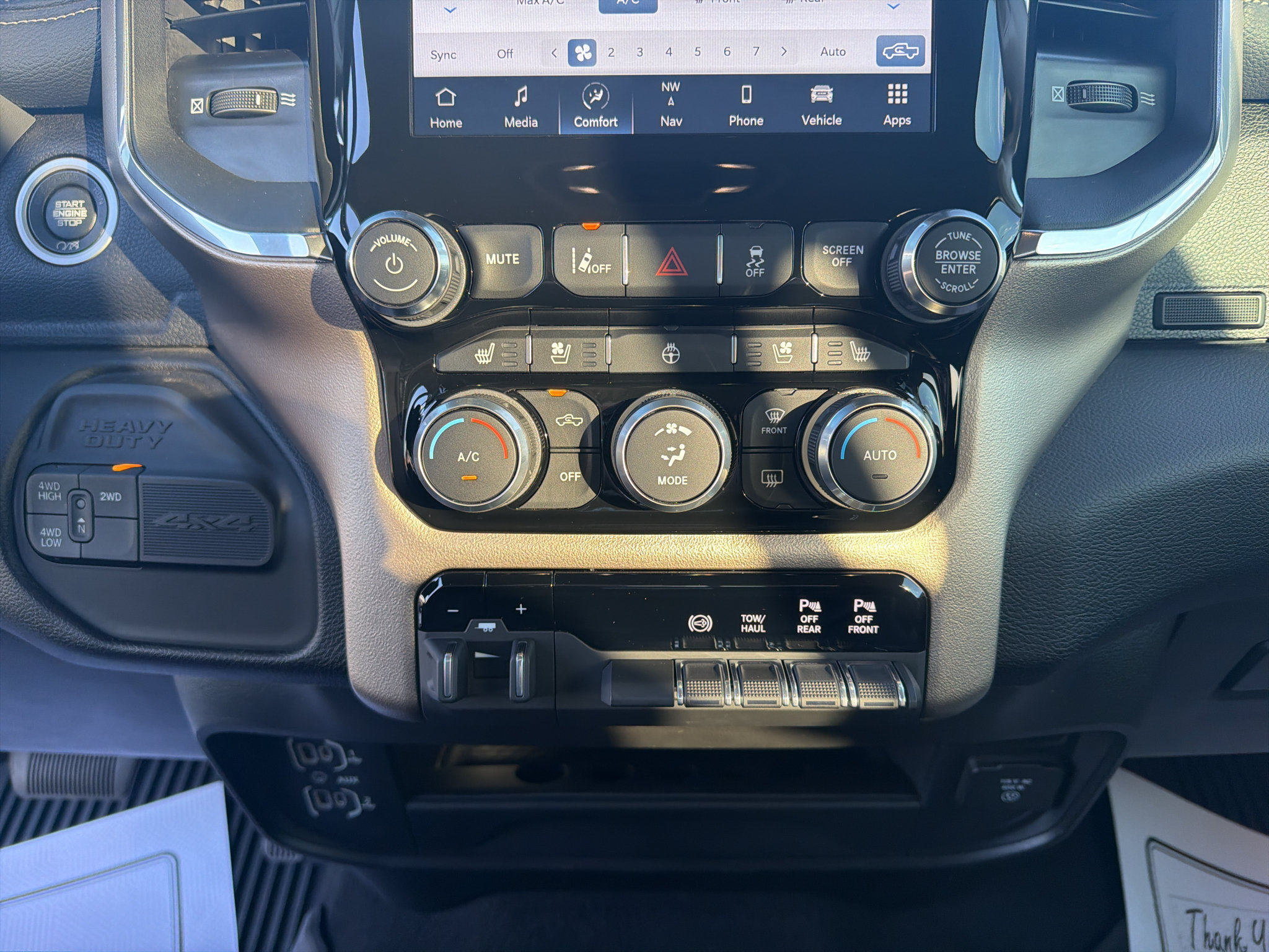 Used 2024 RAM 2500 Laramie w/ Safety Group AWD/4WD image 8
