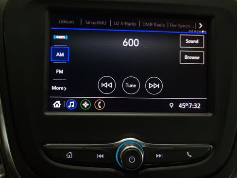 Used 2020 Chevrolet Equinox LT AWD/4WD image 25