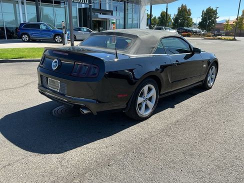 Used 2013 Ford Mustang GT RWD image 4