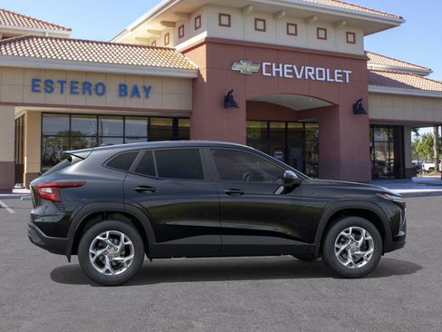 New 2026 Chevrolet Trax LS w/ LS Convenience Package image 29