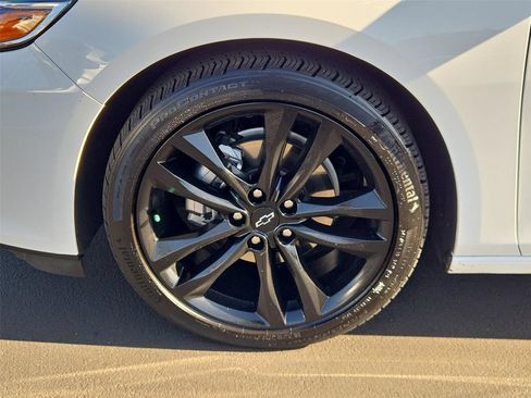 Certified 2024 Chevrolet Malibu LT w/ Sport Edition FWD image 24