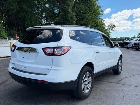 Used 2017 Chevrolet Traverse LT FWD image 9