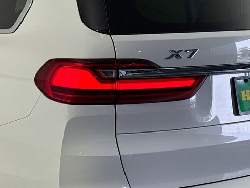 Used 2019 BMW X7 xDrive40i w/ Cold Weather Package image 36