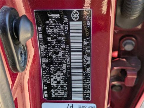 Used 2016 Toyota Camry SE image 11