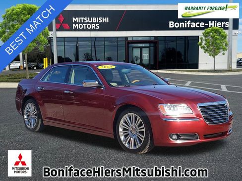 Used 2014 Chrysler 300 C RWD image 1