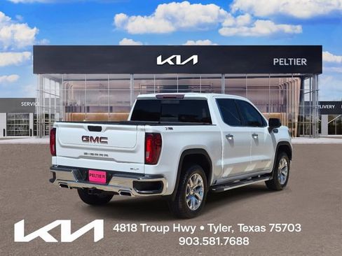 Used 2021 GMC Sierra 1500 SLT w/ SLT Premium Package AWD/4WD image 6