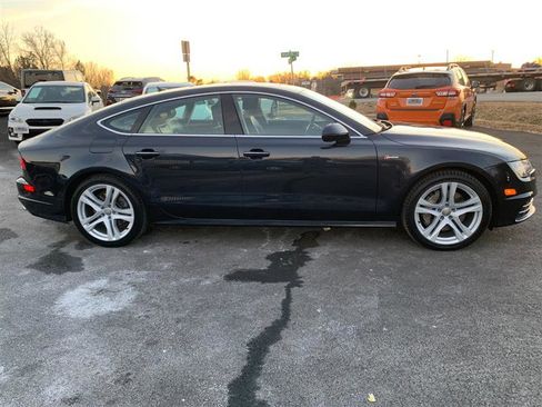 Used 2017 Audi A7 3.0T Premium Plus w/ Cold Weather Package image 3