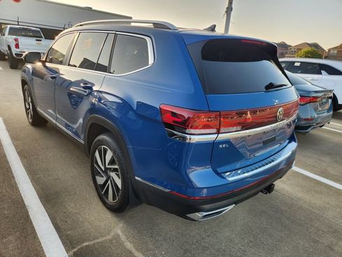 Used 2025 Volkswagen Atlas SEL AWD/4WD image 4