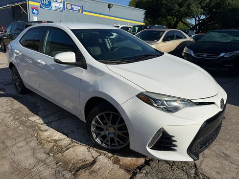 Used 2018 Toyota Corolla SE FWD image 1