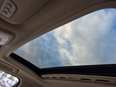 Used 2016 Volvo XC70 T5 Platinum image 32