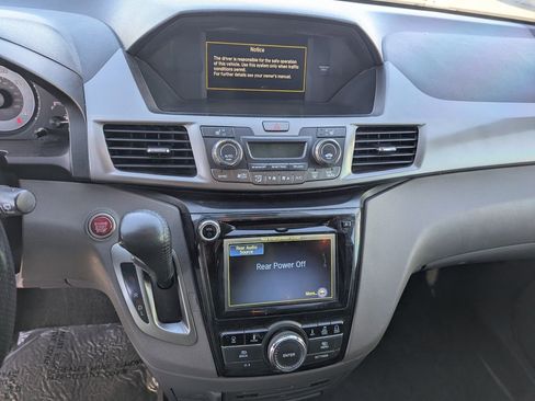 Used 2016 Honda Odyssey Touring image 16