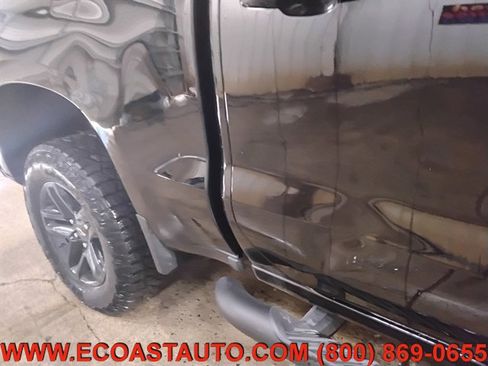 Used 2024 Chevrolet Silverado 1500 Custom Trail Boss image 18