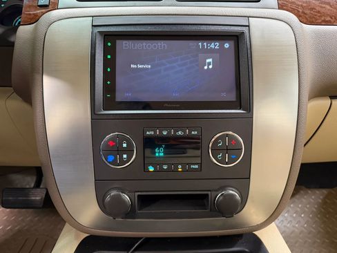Used 2007 GMC Yukon XL 2500 SLE RWD image 23