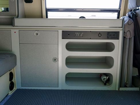Used 2000 Volkswagen Eurovan Camper FWD image 33