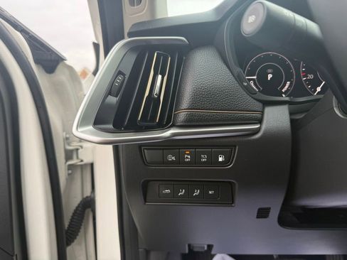 Used 2025 MAZDA CX-70 Plug-In Hybrid w/ Premium Pkg image 21