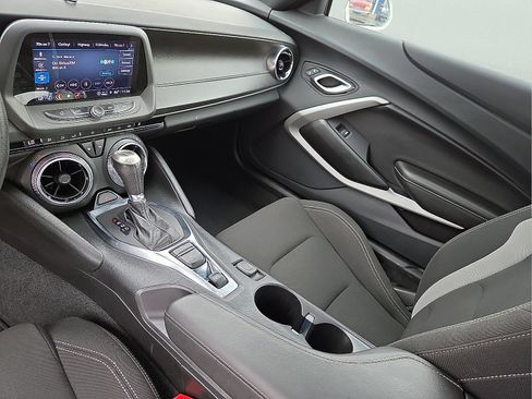 Used 2022 Chevrolet Camaro SS RWD image 12