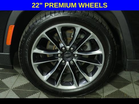 Used 2022 Jeep Wagoneer Series III w/ Premium Group I AWD/4WD image 8