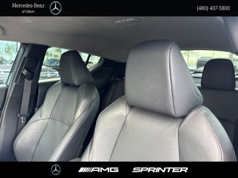 Used 2022 Toyota C-HR Limited image 15