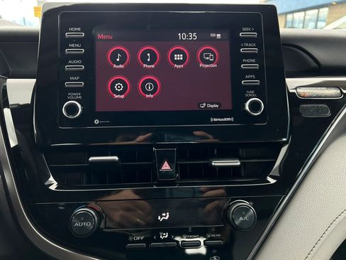 Used 2021 Toyota Camry SE image 13