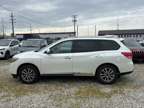 Used 2015 Nissan Pathfinder SL w/ SL Tech Package AWD/4WD image 3
