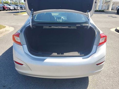 Used 2016 Chevrolet Cruze LS FWD image 5