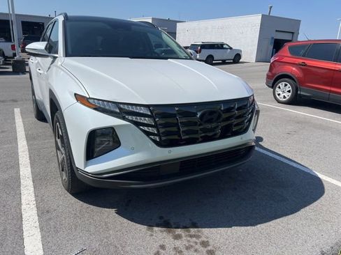 Used 2022 Hyundai Tucson Limited AWD/4WD image 6