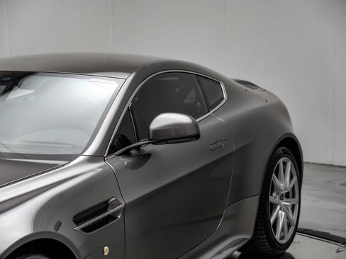 Used 2014 Aston Martin V8 Vantage S RWD image 28