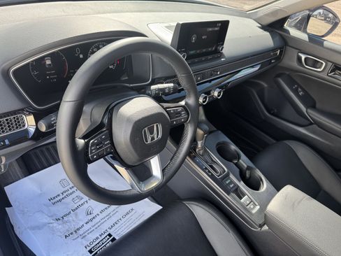 Used 2024 Honda Civic EX-L image 12