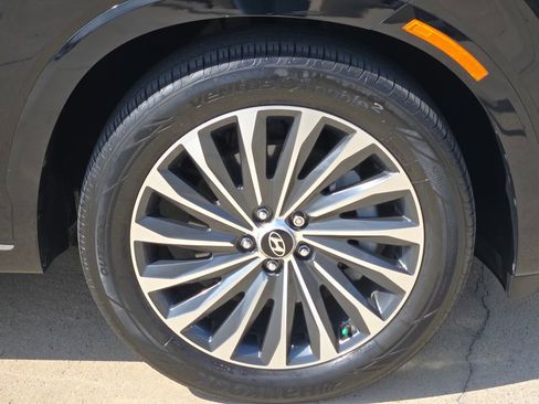 Used 2024 Hyundai Palisade Calligraphy image 8