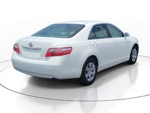 Used 2007 Toyota Camry CE FWD image 4