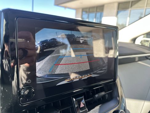 Used 2025 Toyota Corolla LE image 18