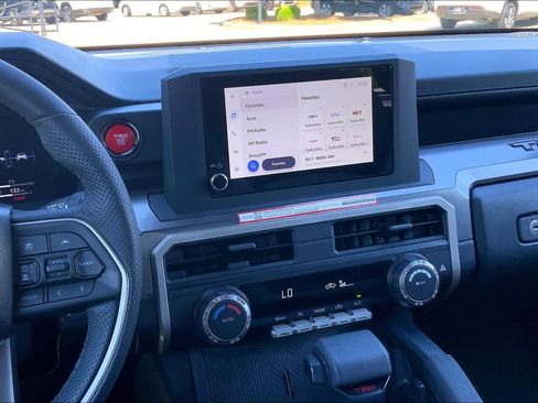 Used 2026 Toyota Tacoma TRD Off-Road AWD/4WD image 7