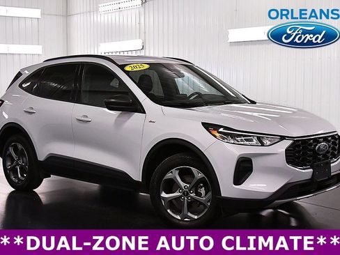 Used 2025 Ford Escape ST-Line image 1