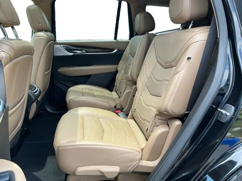 Used 2023 Cadillac XT6 Sport w/ Platinum Package AWD/4WD image 16