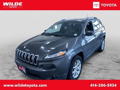 Used 2017 Jeep Cherokee Latitude w/ Safety/Convenience Group
