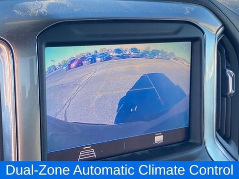 Used 2022 Chevrolet Silverado 1500 LT image 10