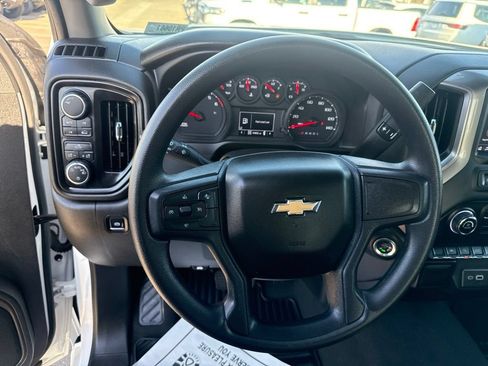 Used 2025 Chevrolet Silverado 1500 Custom AWD/4WD image 17