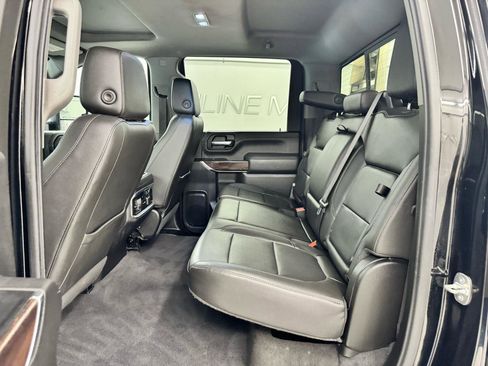 Used 2020 GMC Sierra 2500 SLT w/ SLT Premium Plus Package AWD/4WD image 17